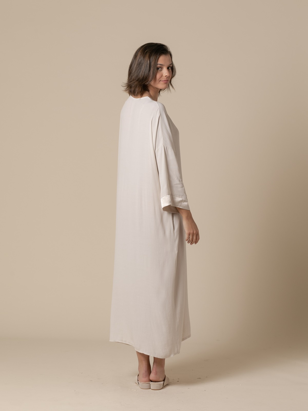 Woman Long flowing V-neck dress  Beige