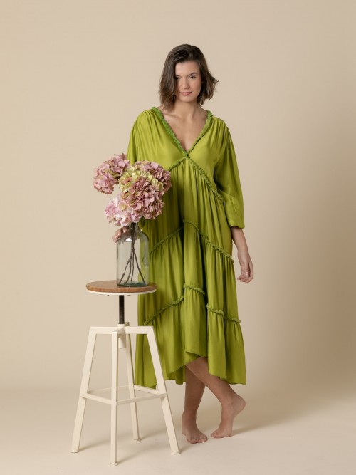 Vestido de seda escote en pico Verde