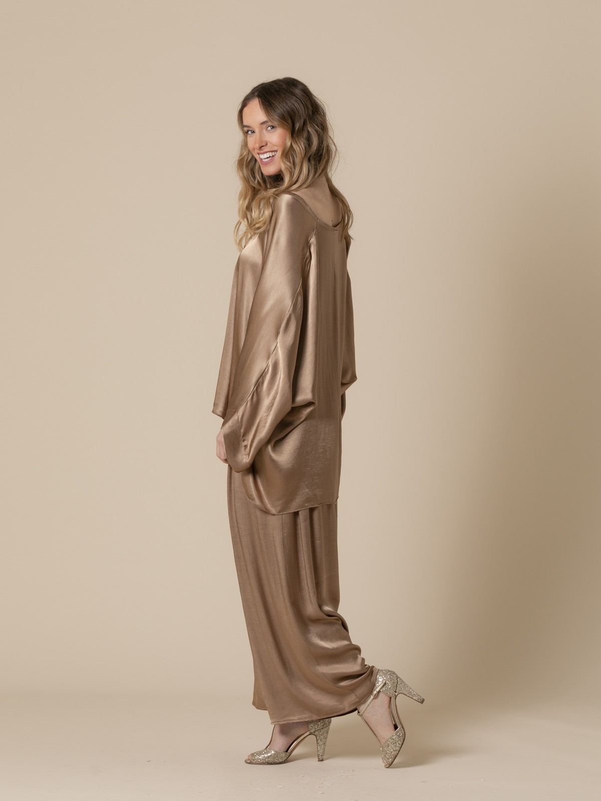Woman Party line satin jacket  Camel