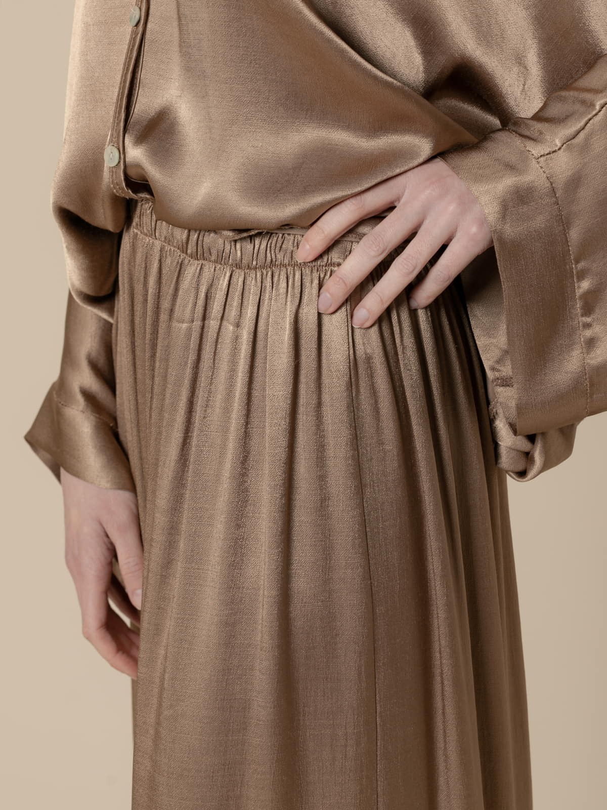Woman Satin trousers with elastic waistband  Camel