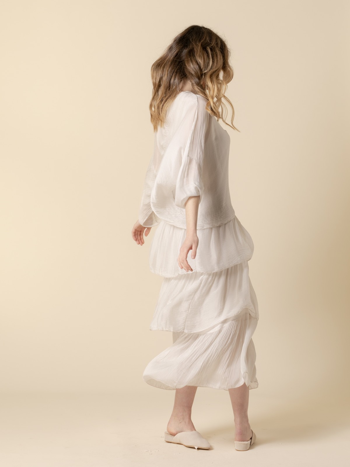Woman Long silk party dress  Beige