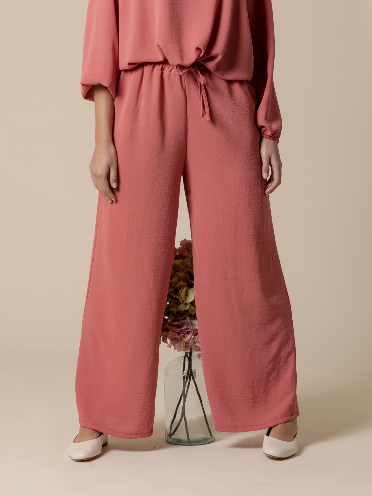 Woman Wide leg flowing trousers  Coral