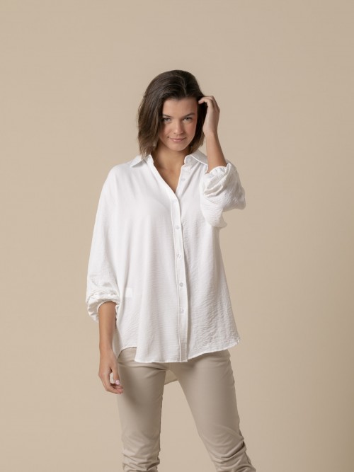 Woman Flowy shirt buttoned down  White