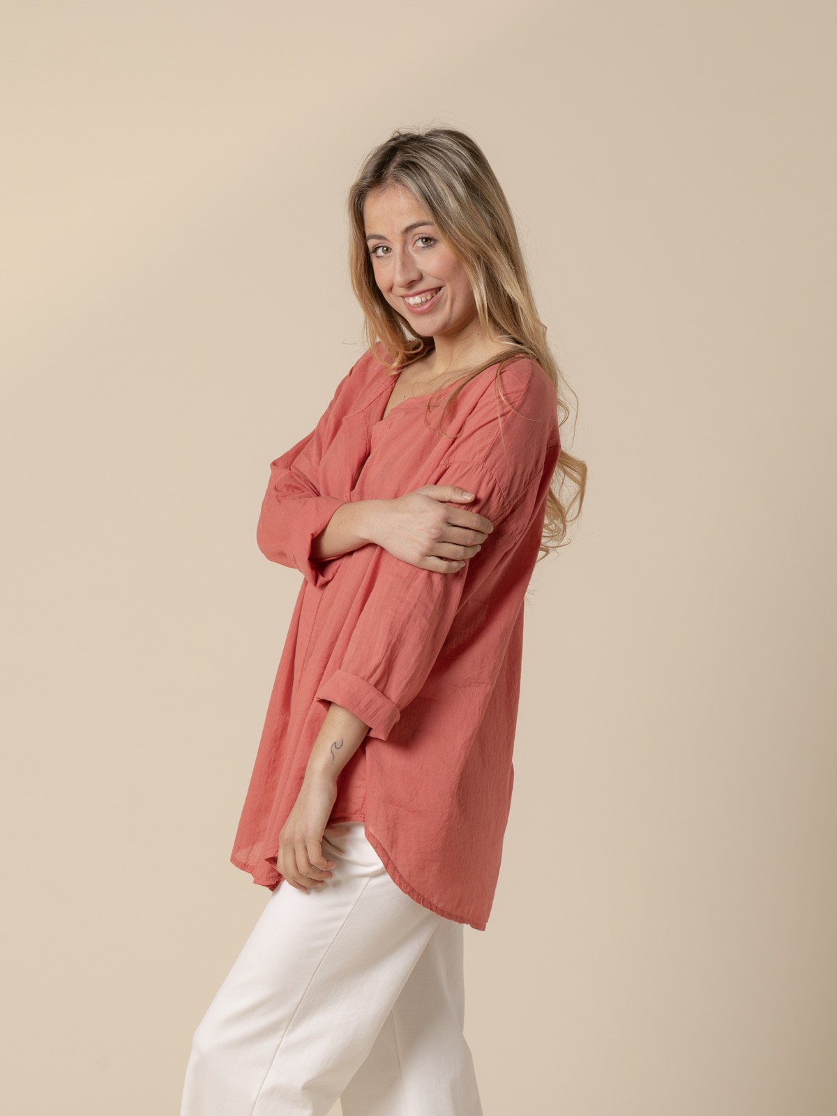 Woman 100% cotton voile wide blouse Arcilla