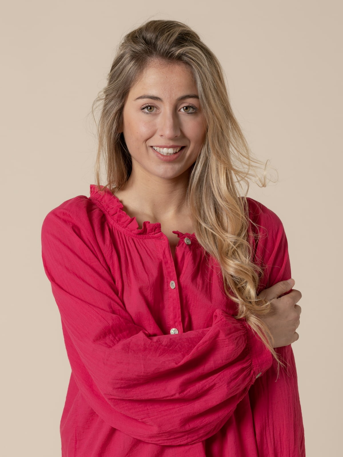 Woman romantic cotton voile blouse details Magenta