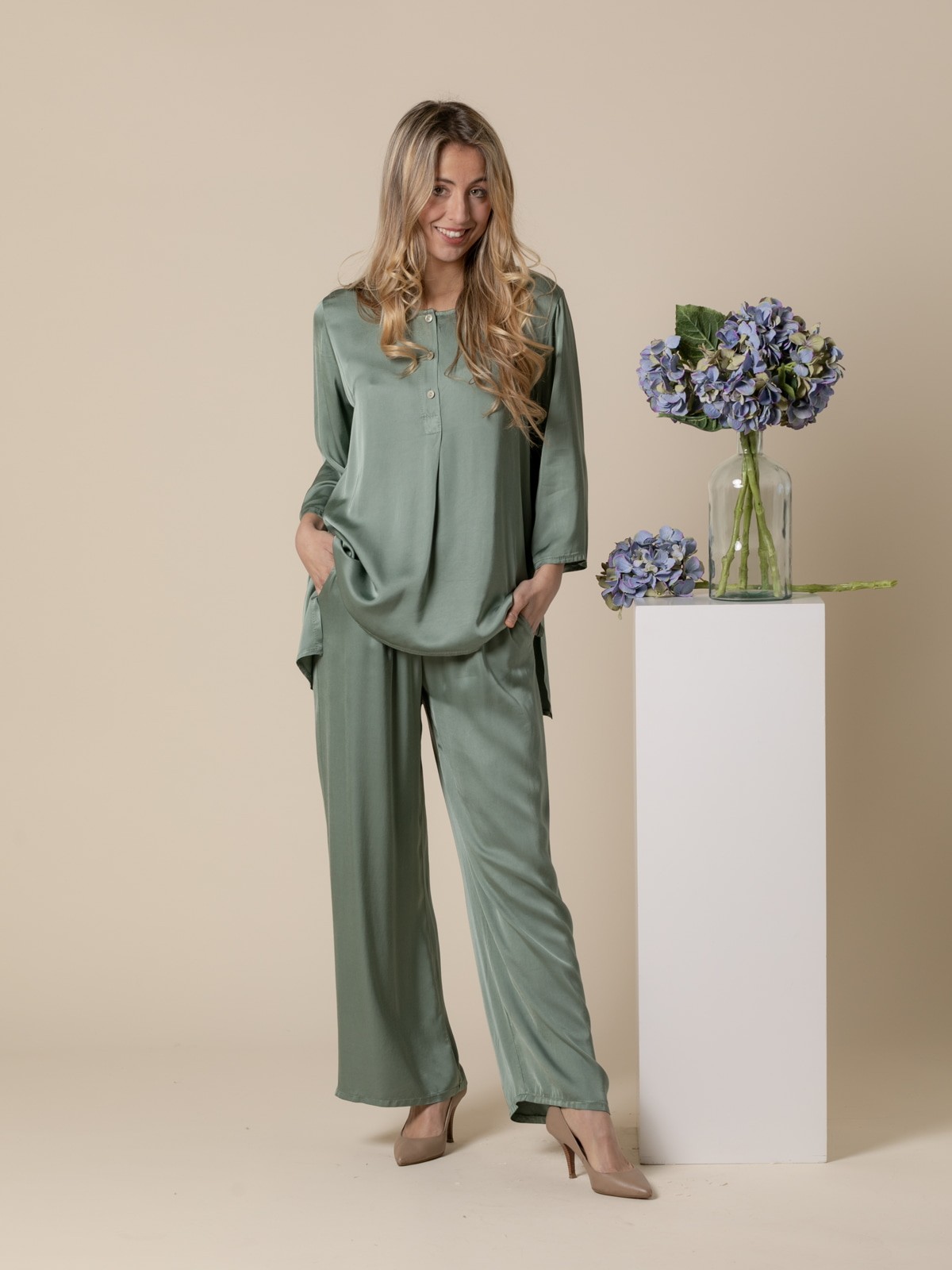 Woman Vegetable satin blouse Khaki
