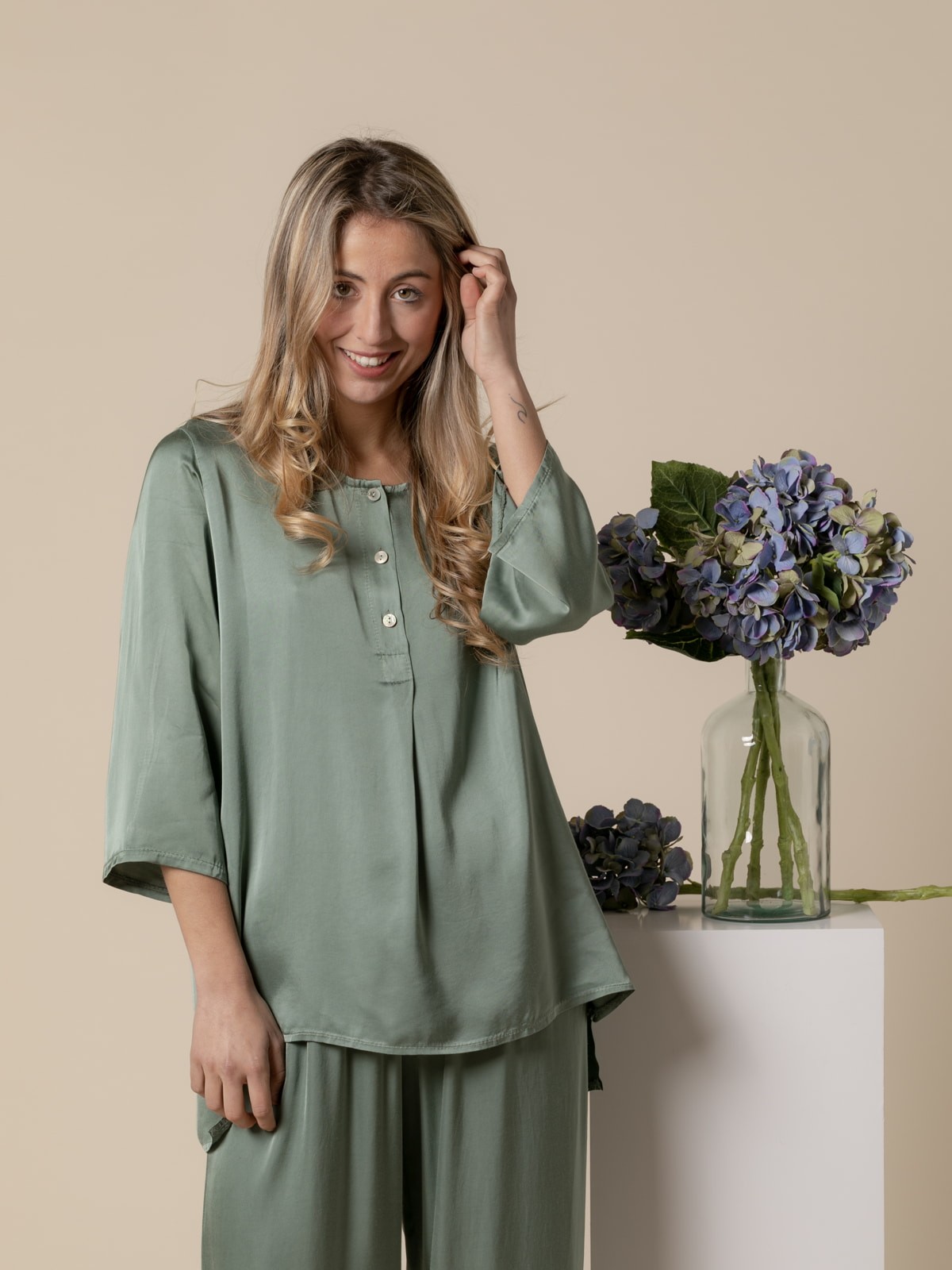 Woman Vegetable satin blouse Khaki