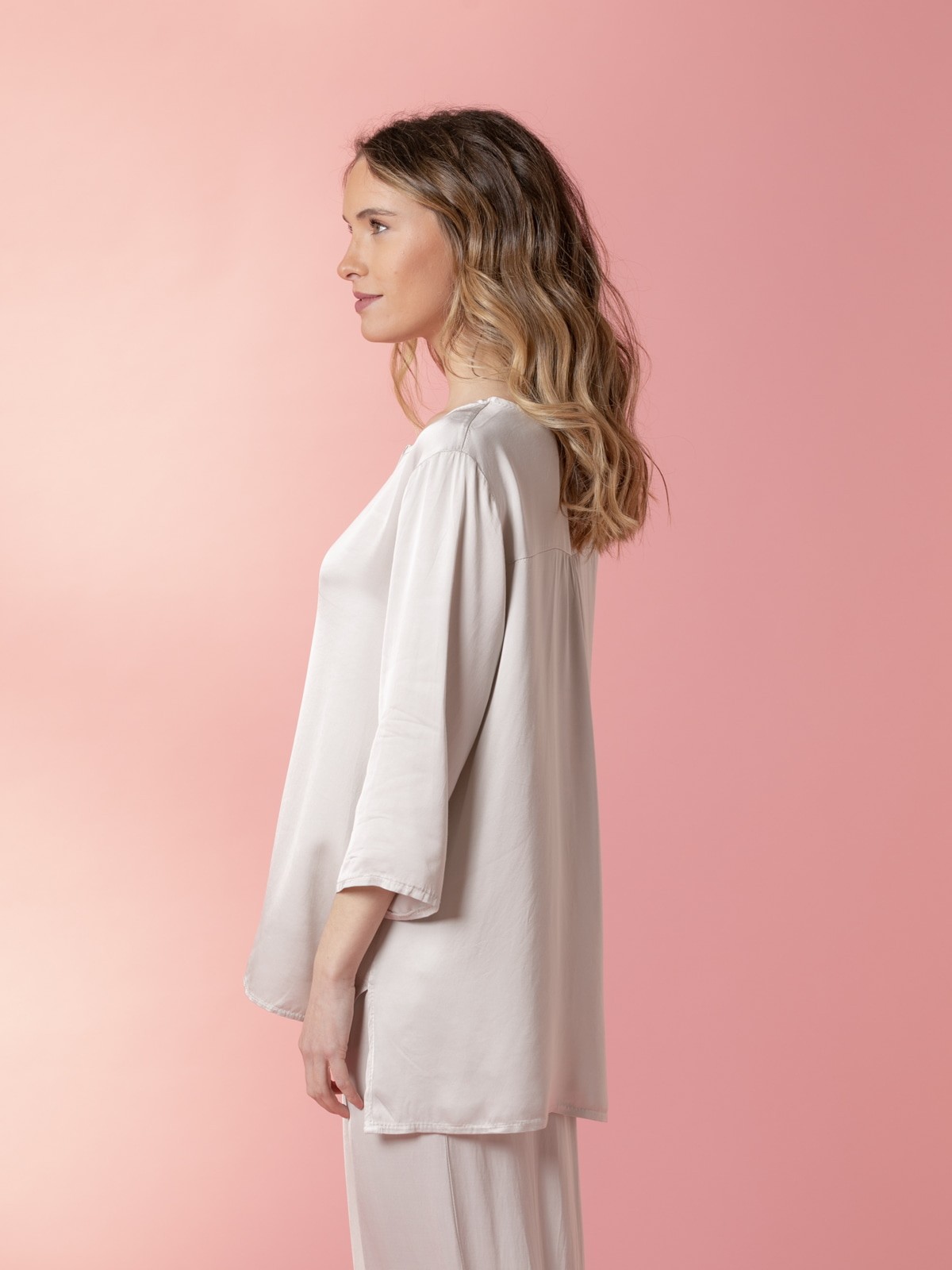 Woman Vegetable satin blouse Beige