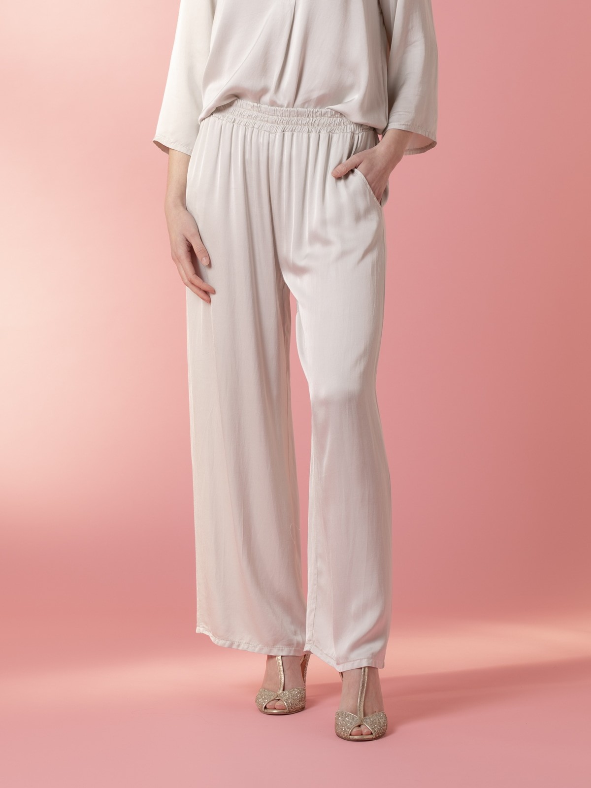 Woman Vegetable satin pants with pockets  Beige