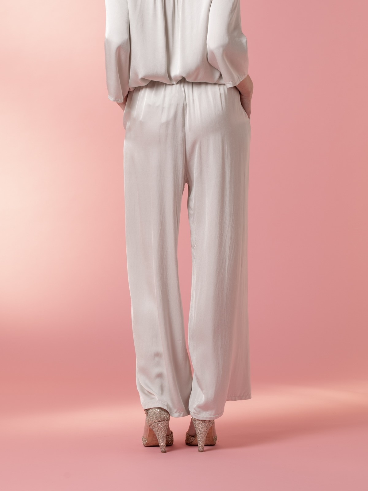 Woman Vegetable satin pants with pockets  Beige