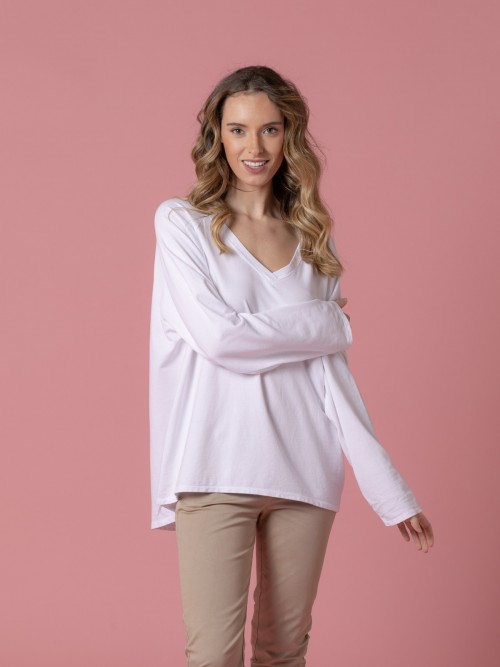 Woman V-neck fine fleece sweater  White