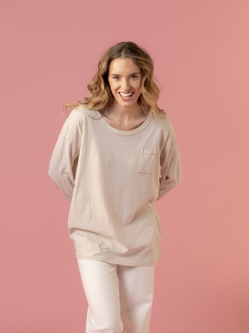 camiseta algodón oversize bolsillo Beige