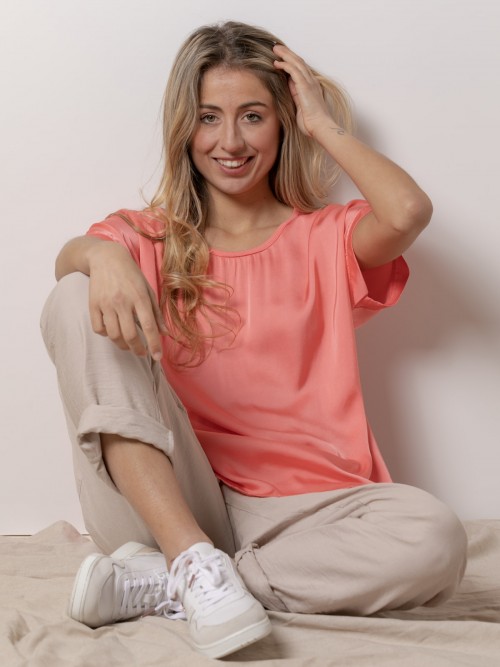 Woman Vegetable satin blouse with short sleeves Coral