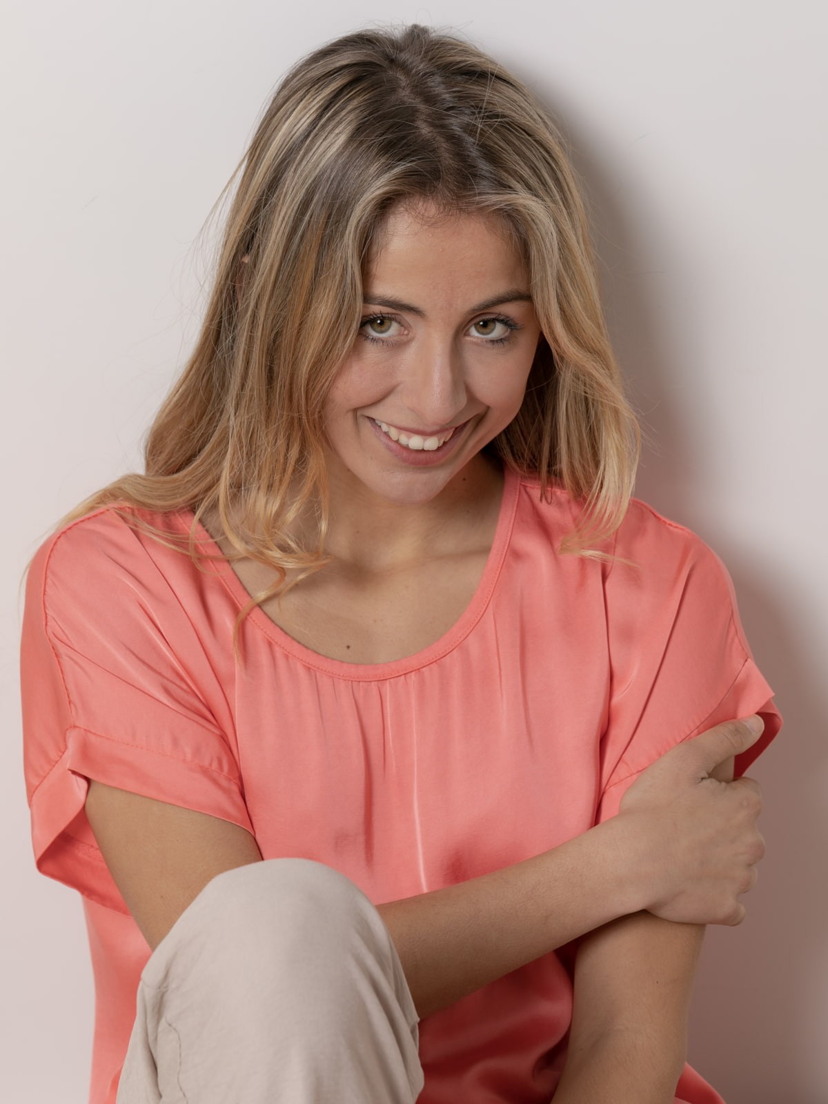 Woman Vegetable satin blouse with short sleeves Coral