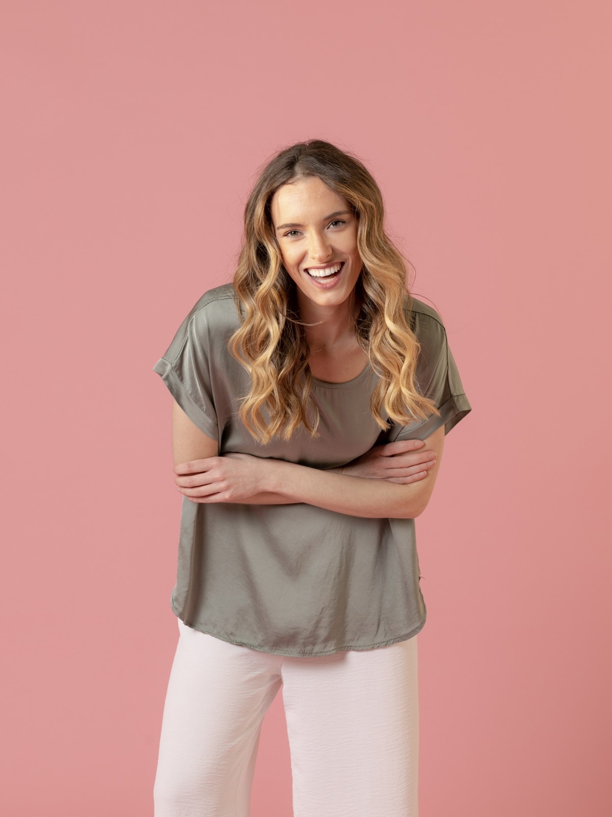 Woman Vegetable satin blouse with short sleeves Khaki