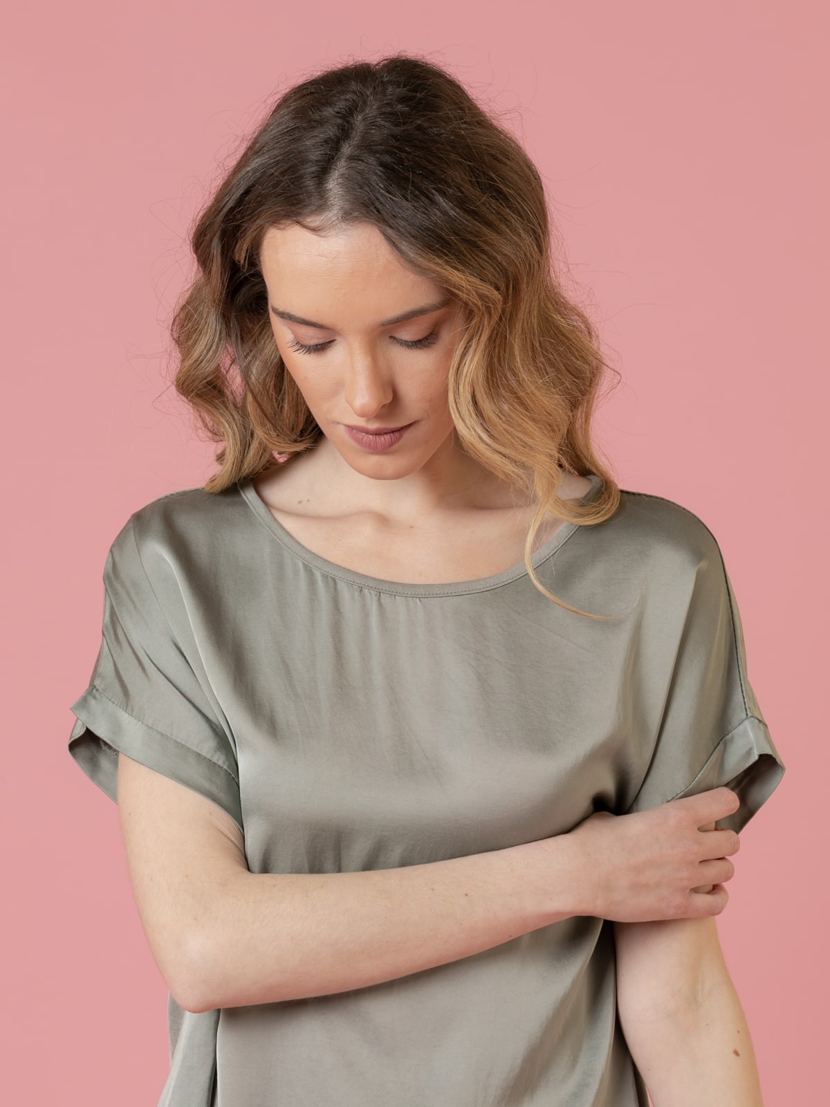 Woman Vegetable satin blouse with short sleeves Khaki