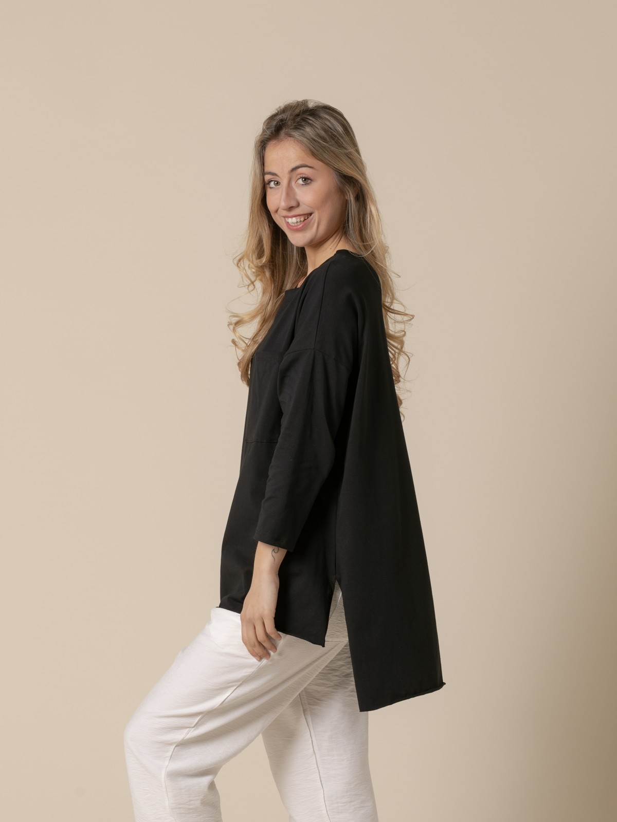 Woman Oversize fine fleece T-shirt  Black