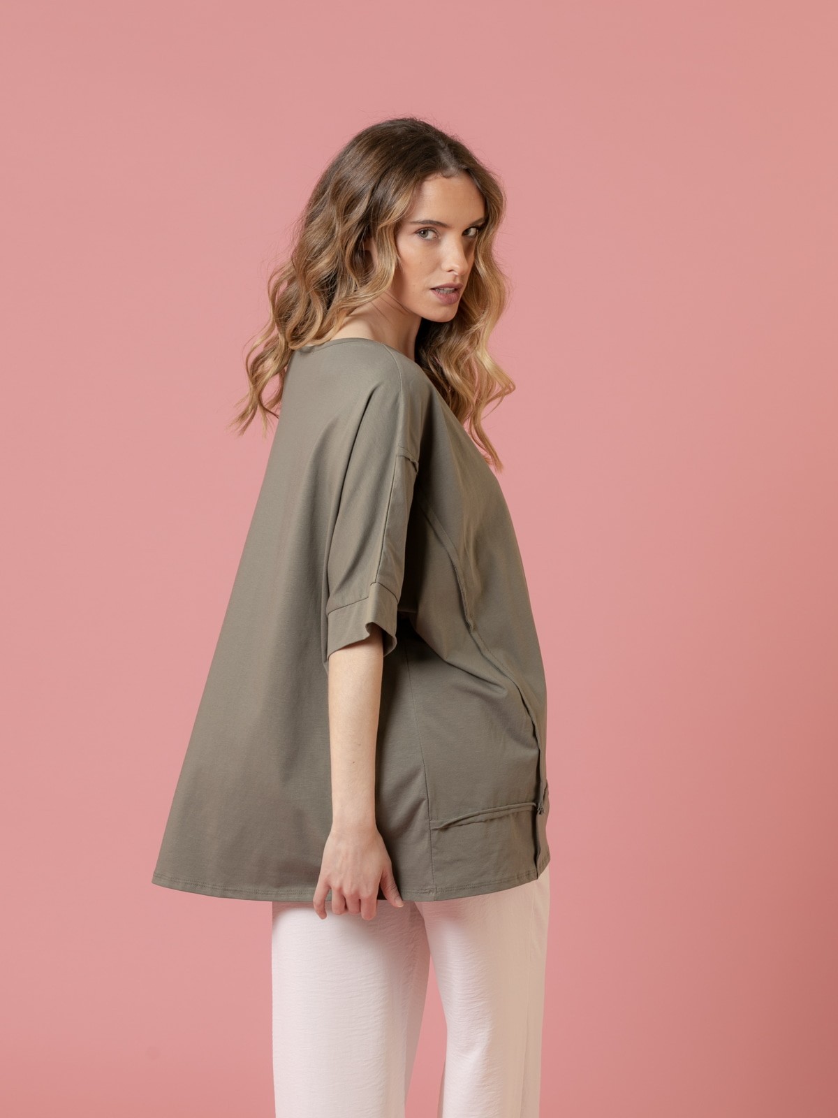 Woman Oversize elbow-length t-shirt Khaki
