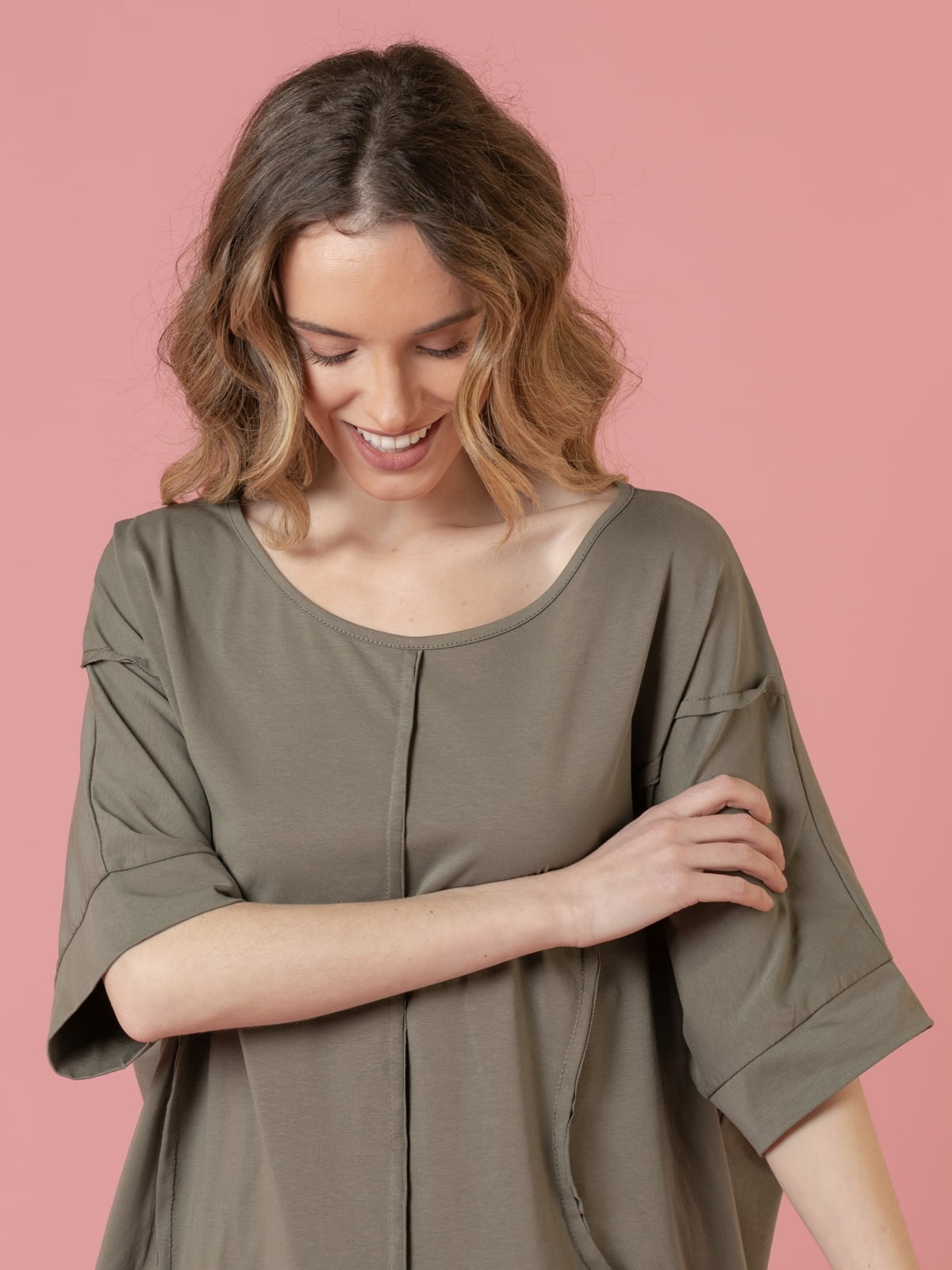 Woman Oversize elbow-length t-shirt Khaki