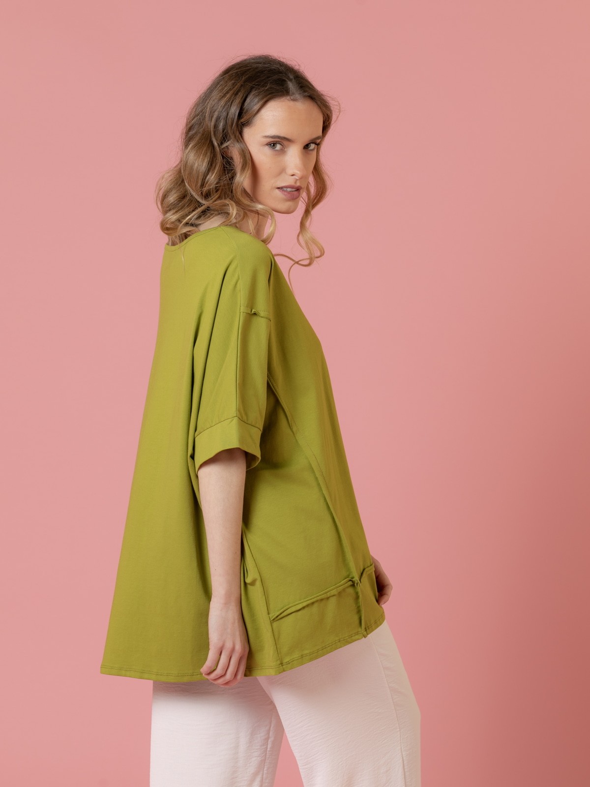 Woman Oversize elbow-length t-shirt Olive