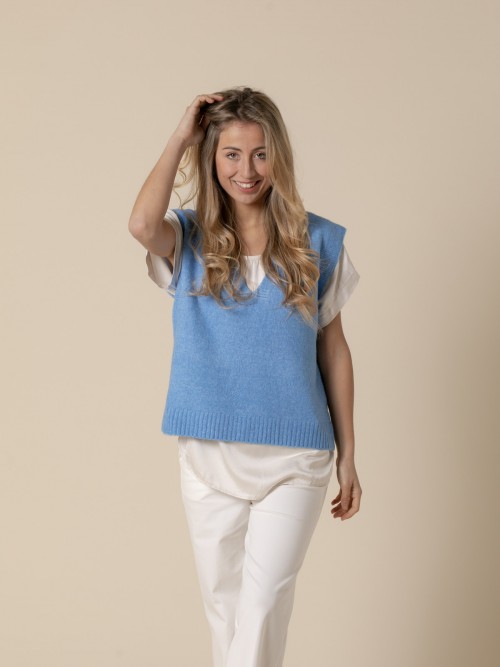 Woman Soft touch knit vest  Blue