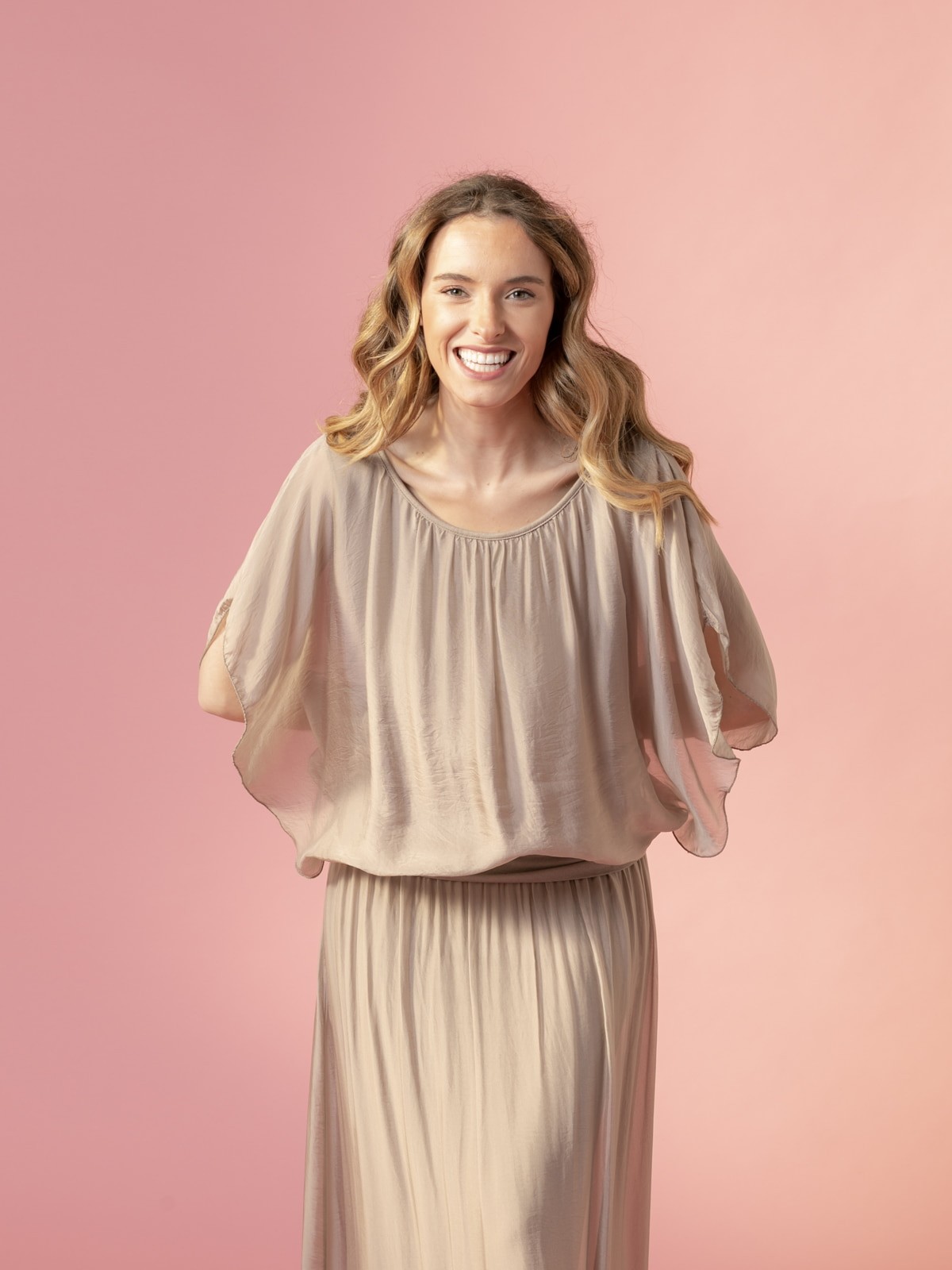Woman Chic flowing silk blouse Taupe