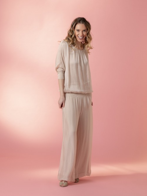 Woman Flowy long-sleeved silk blouse Beige
