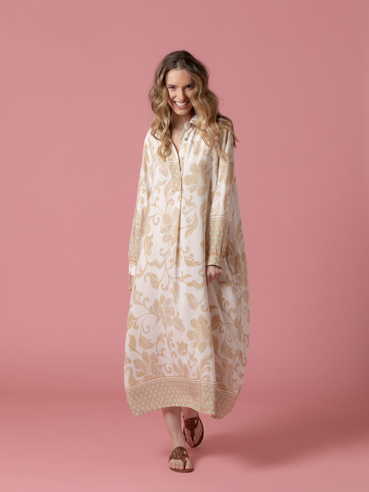 Woman Long flowing flower print dress  Beige