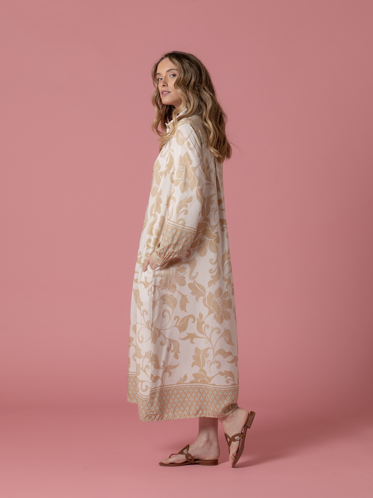 Woman Long flowing flower print dress  Beige