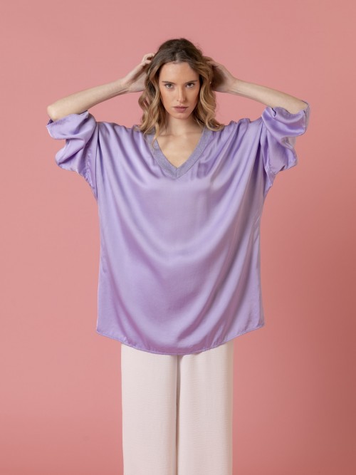 Blusa fluida oversize raso vegetal Lila