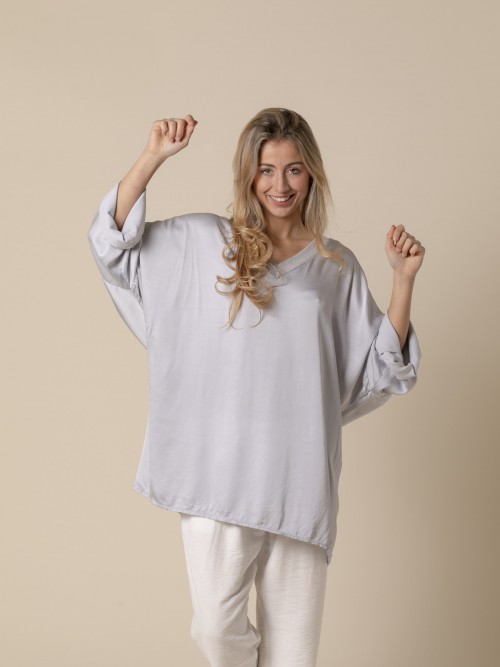 Woman Flowy oversize vegetal satin blouse Grey