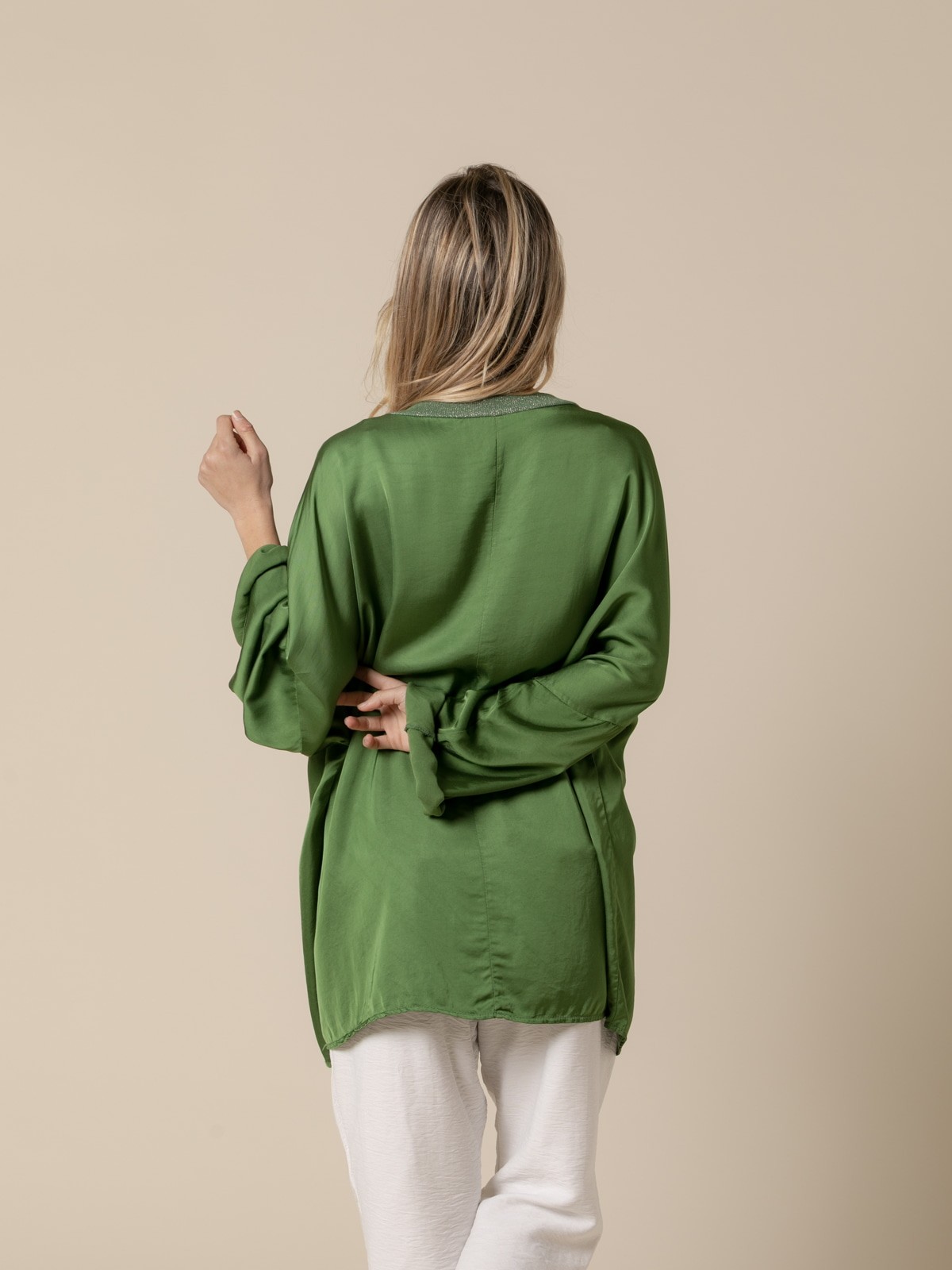 Woman Flowy oversize vegetal satin blouse Olive