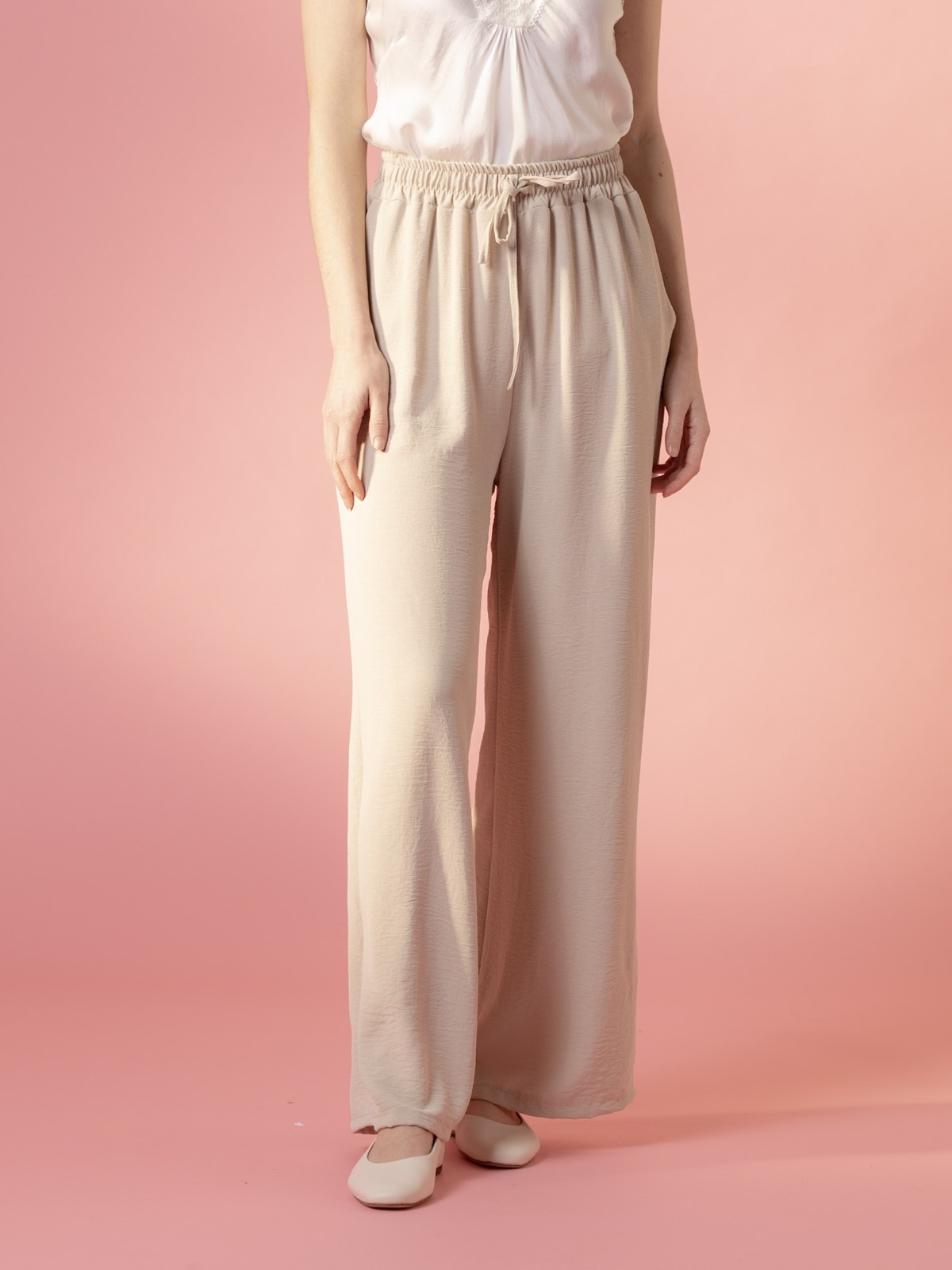 Woman Wide leg flowing trousers  Beige
