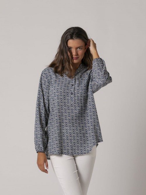 Camisa estampada tipo fendi Azul Marino