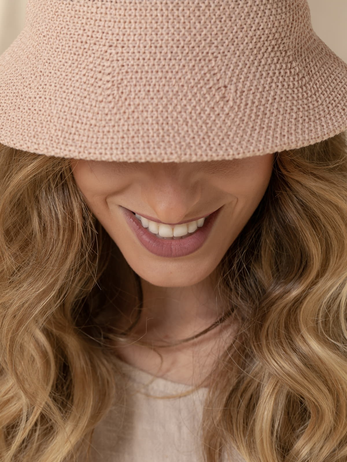 Woman Raffia woven bob hat  Pink