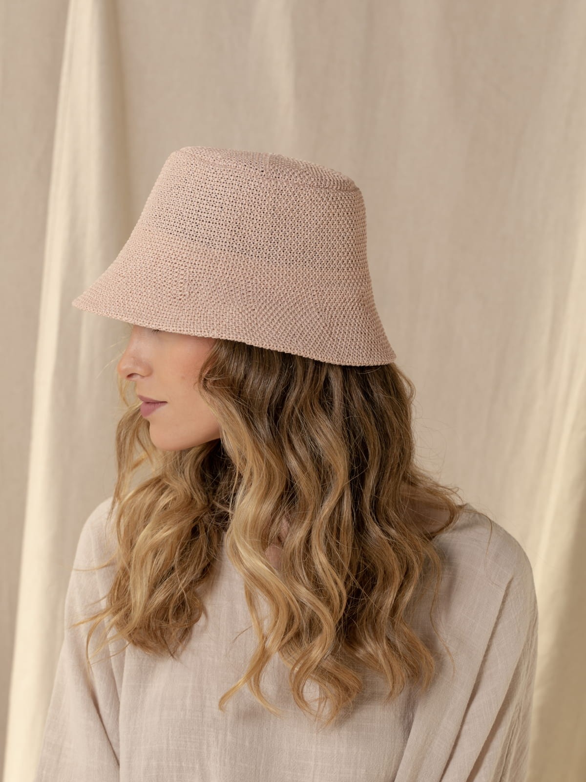 Woman Raffia woven bob hat  Pink