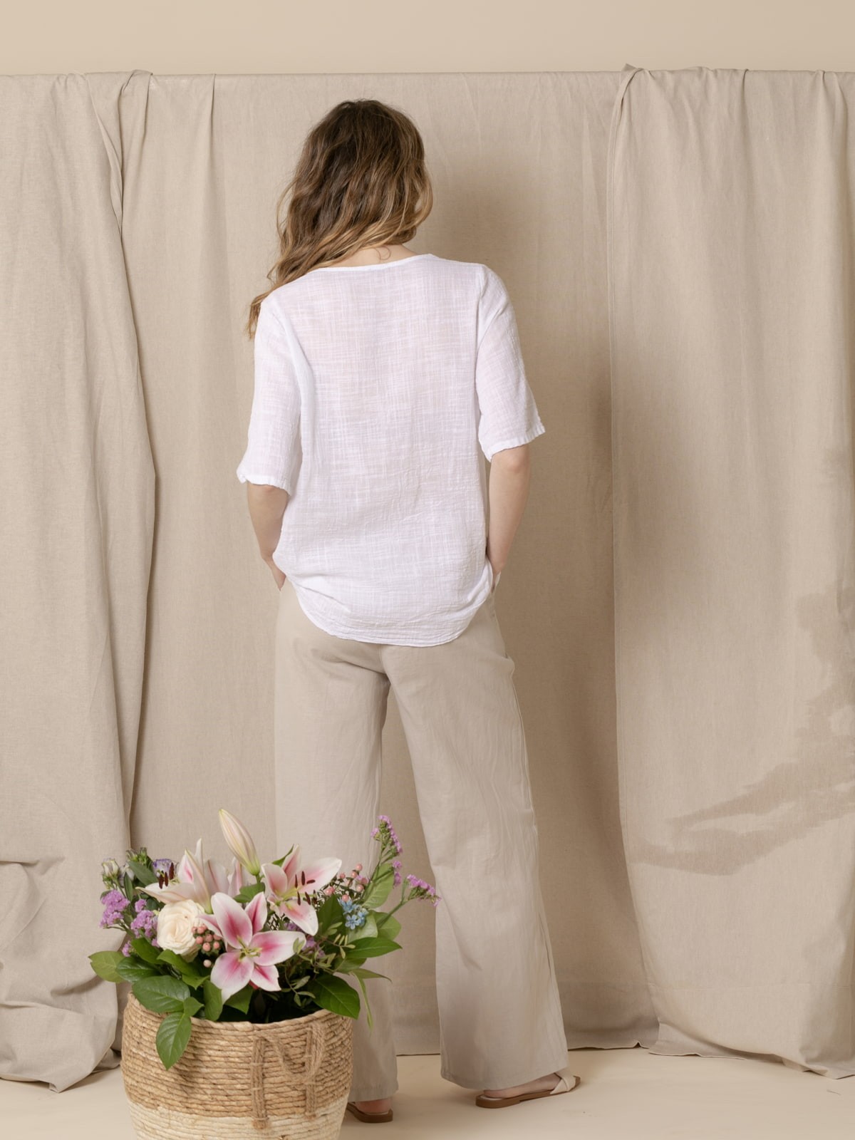 Woman Cotton blouse with front drawing  White