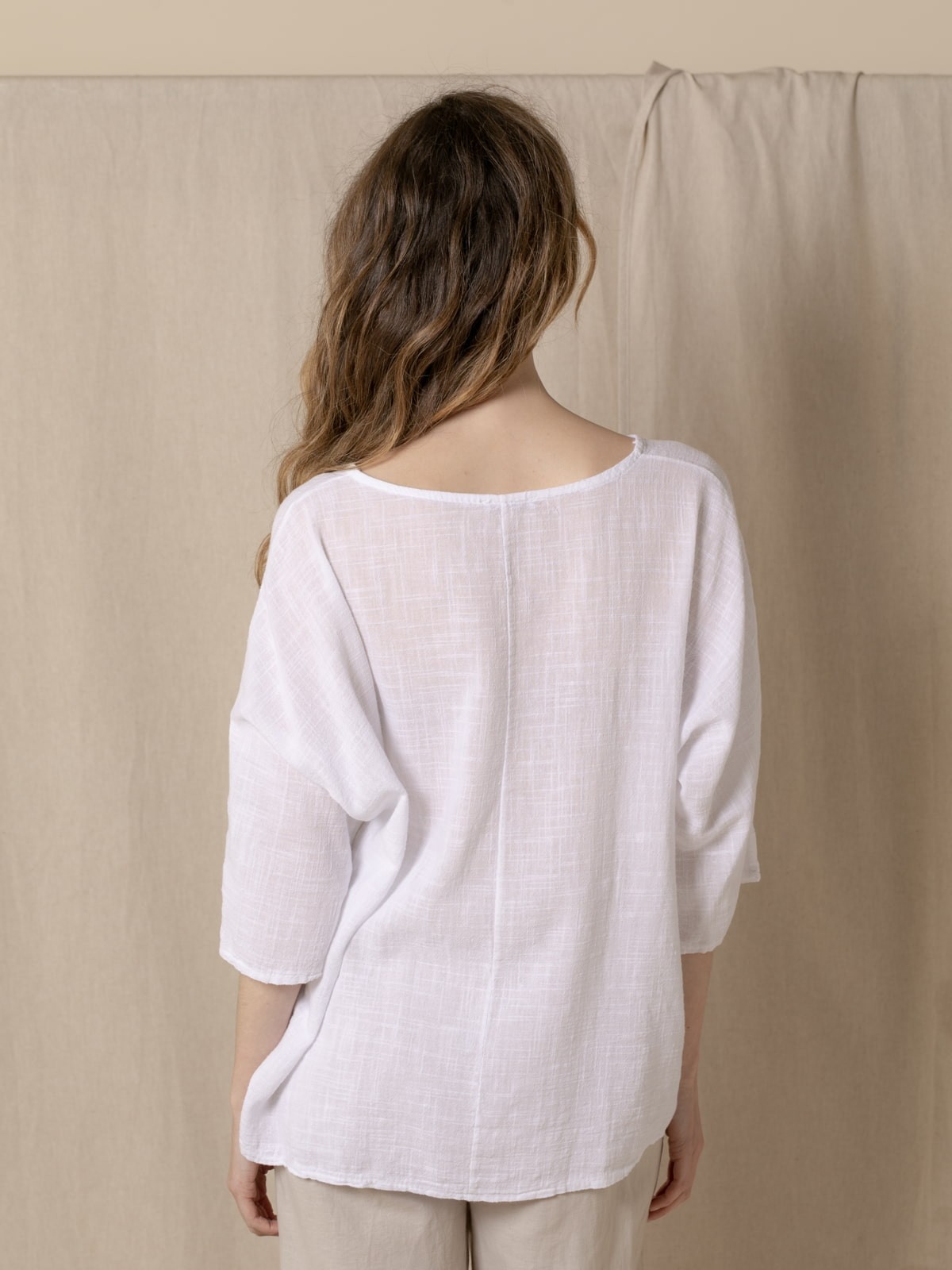 Woman  Comfy cotton elbow sleeve blouse White