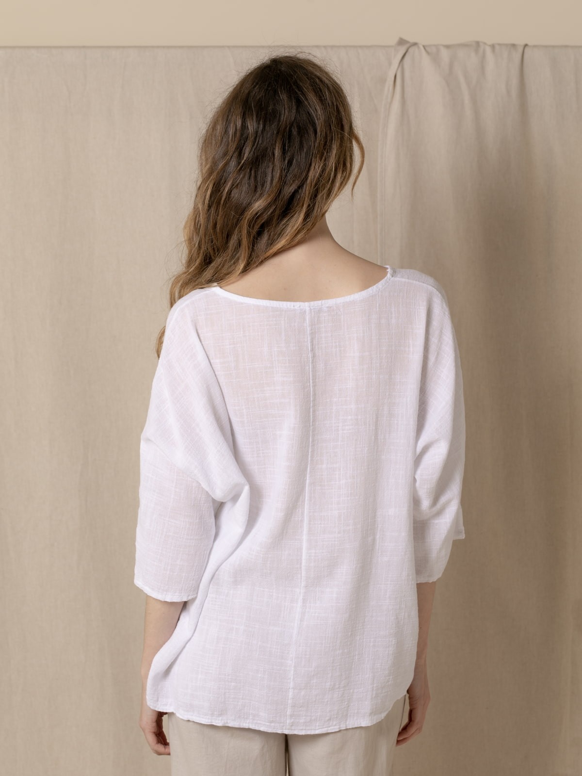 Woman  Comfy cotton elbow sleeve blouse White
