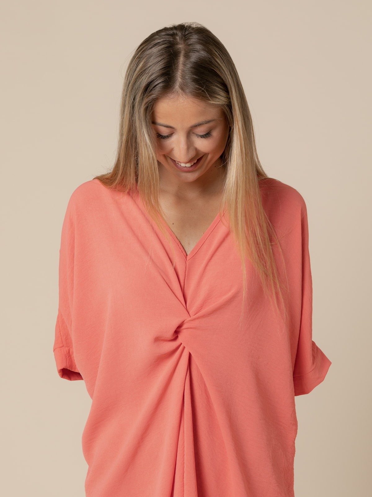 Woman Oversize trendy knot dress  pomelo