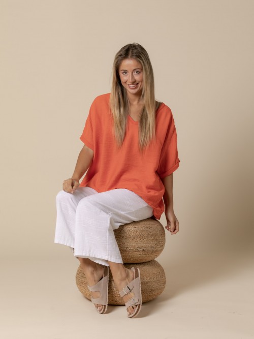 Camiseta escote en pico amplia Naranja