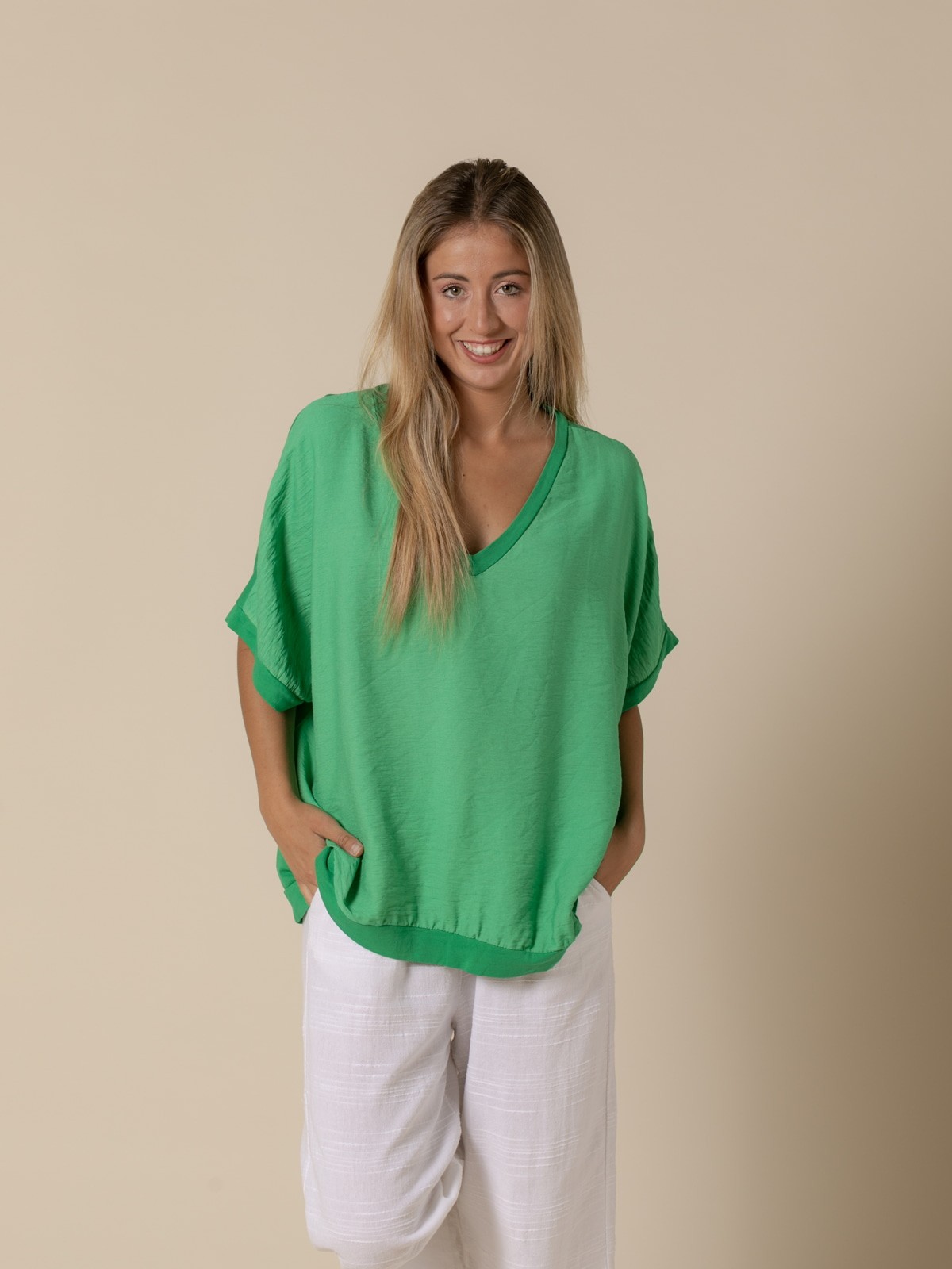 Woman Wide V-neck T-shirt  Green