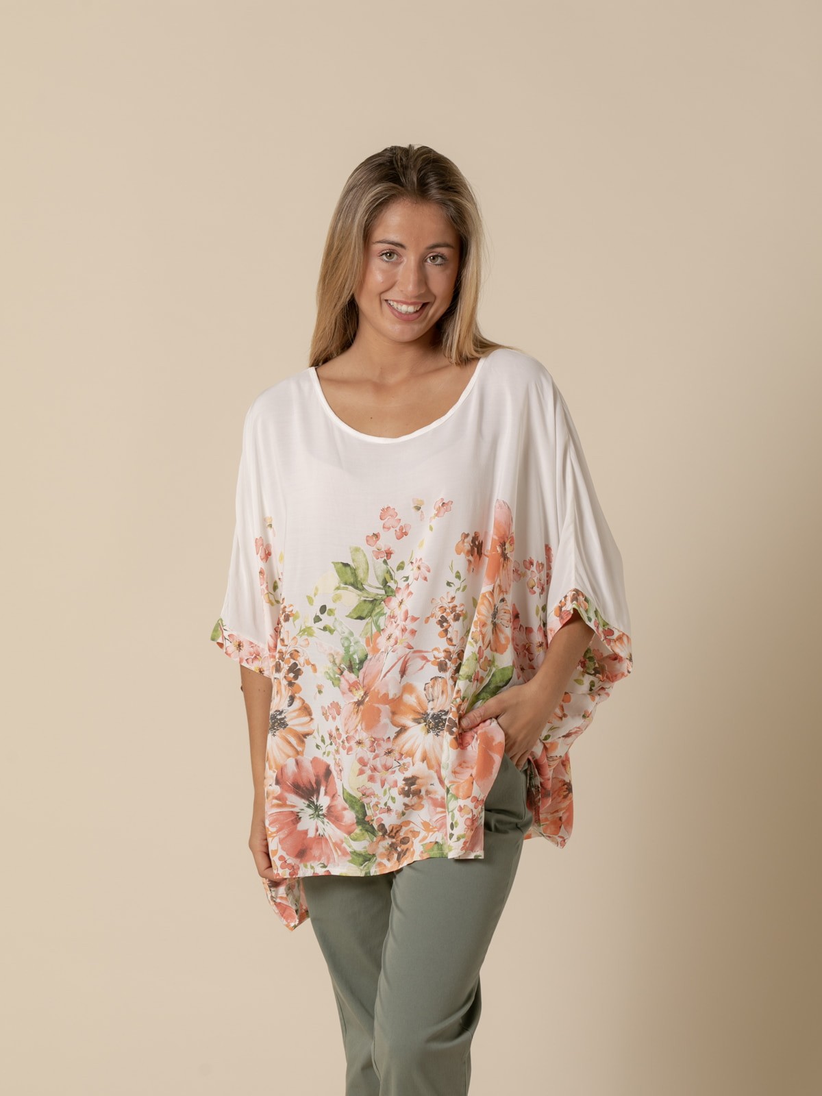Woman Oversize flower print blouse  pomelo