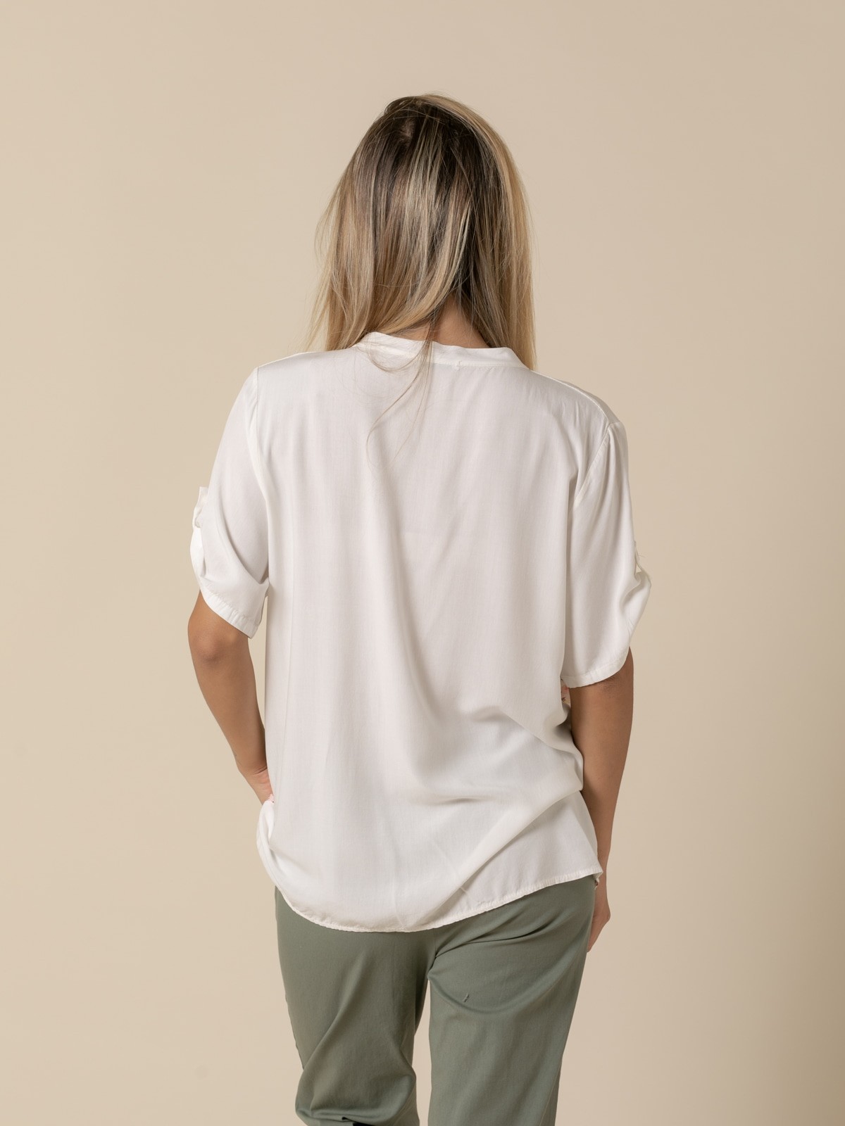 Woman Floral print V-neck blouse  pomelo