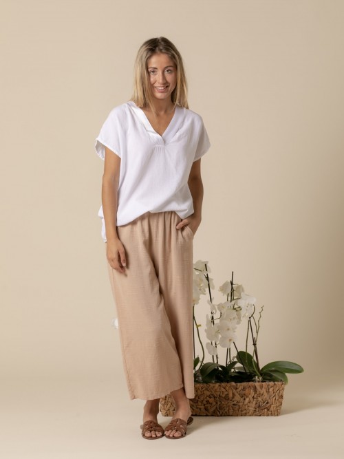 Woman Flowy cotton ankle-length trousers  Camel