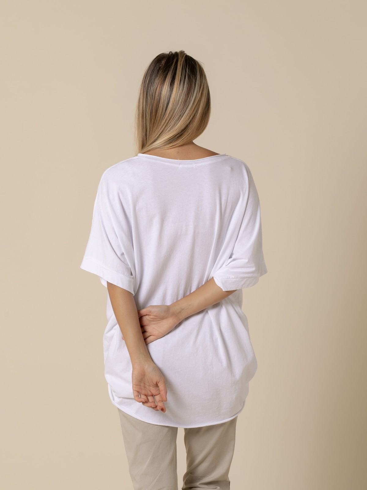 Woman Visco-cotton oversize V-neck T-shirt  White