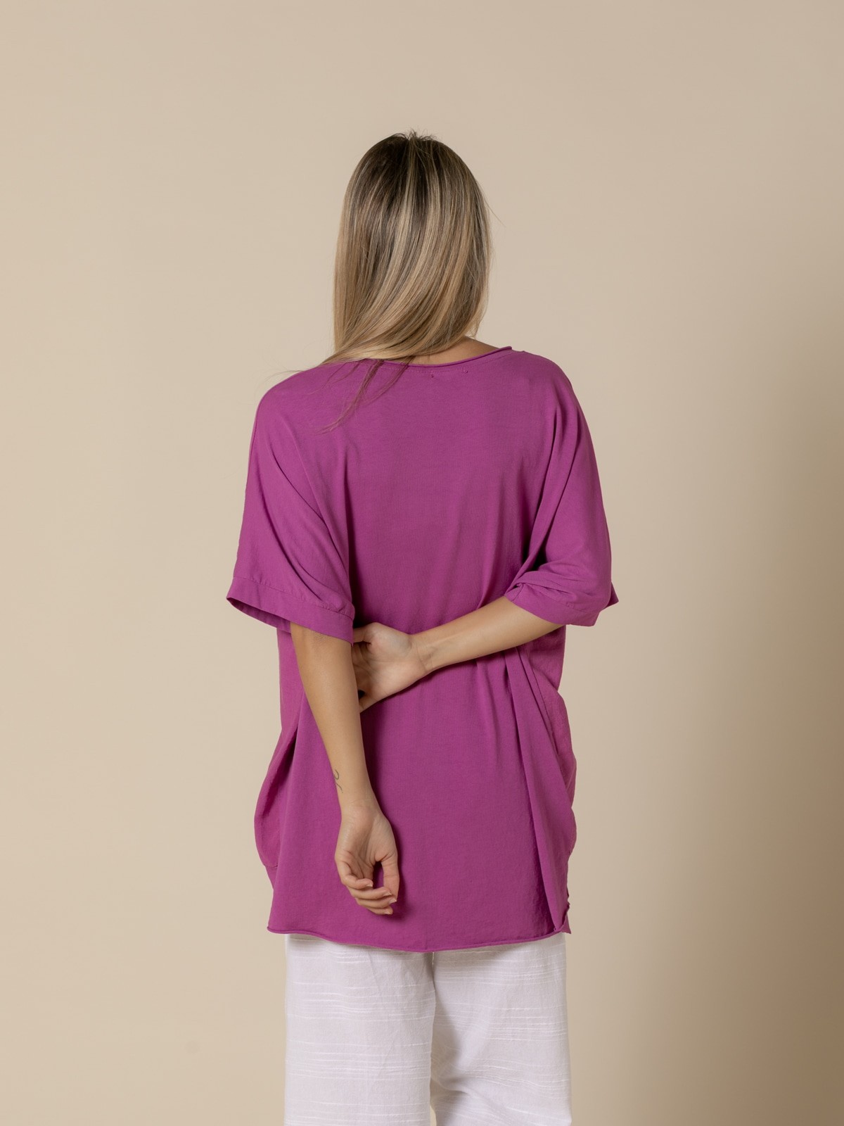 Woman Visco-cotton oversize V-neck T-shirt  Magenta