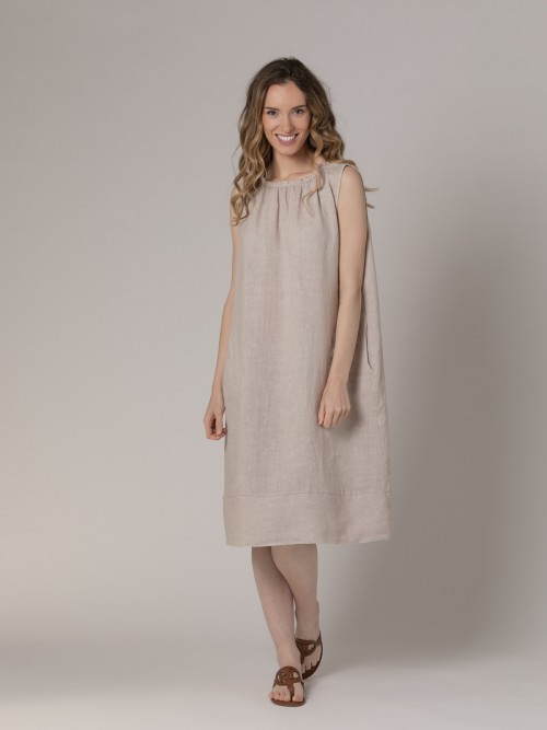 Woman  Beige