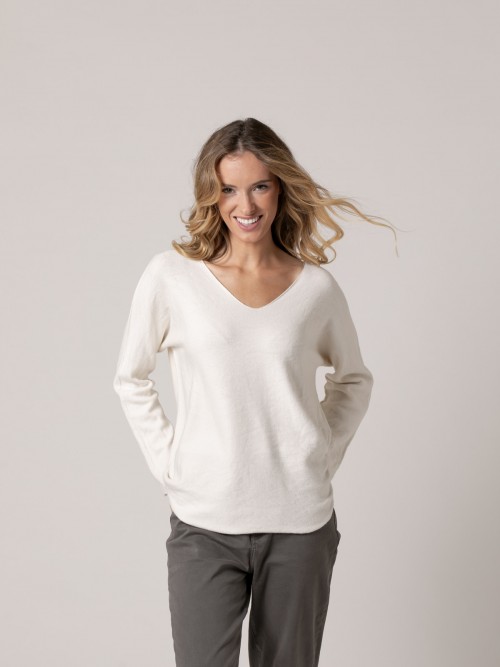 Woman Soft V-neck sweater Beige