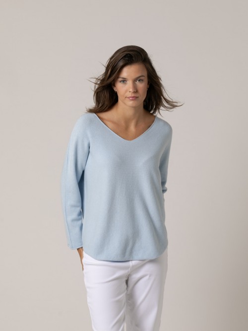 Woman Soft V-neck sweater Blue Claro